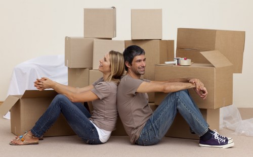 Securing furniture and boxes inside a van